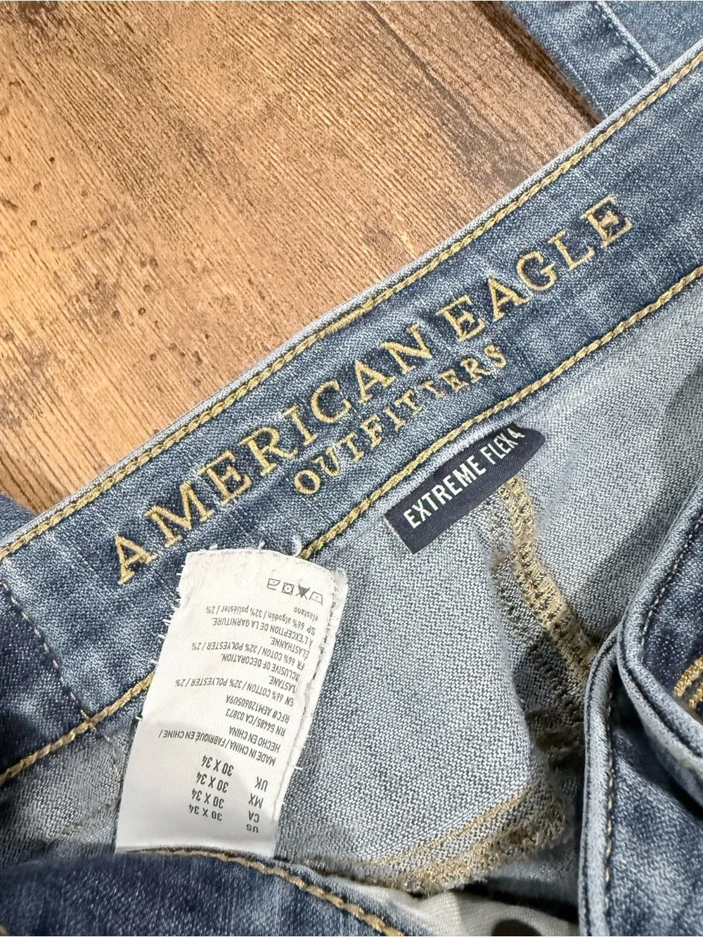 American Eagle Outfitters Men's Slim Straight Light Blue Jeans